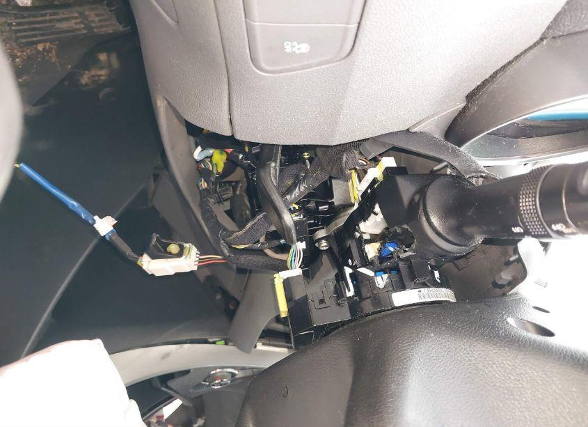 Photo 6 of 2013 Hyundai Elantra GLS (VIN 5NPDH4AE0DH439381)