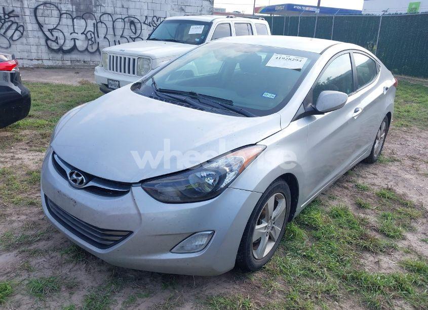 Photo 2 of 2013 Hyundai Elantra GLS (VIN 5NPDH4AE0DH444970)