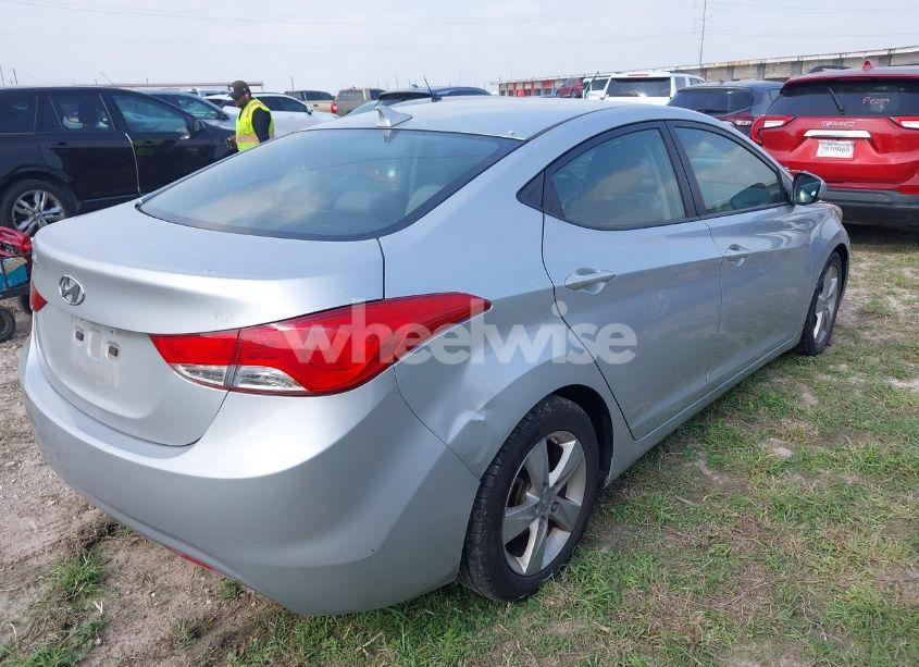 Photo 4 of 2013 Hyundai Elantra GLS (VIN 5NPDH4AE0DH444970)
