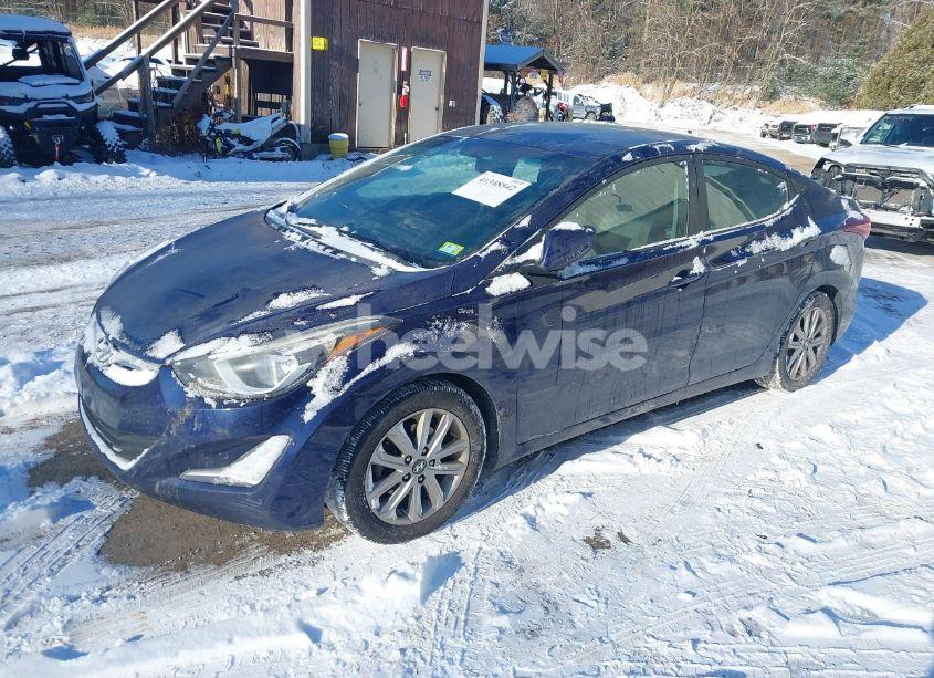 Photo 2 of 2014 Hyundai Elantra SE (VIN 5NPDH4AE0EH467344)