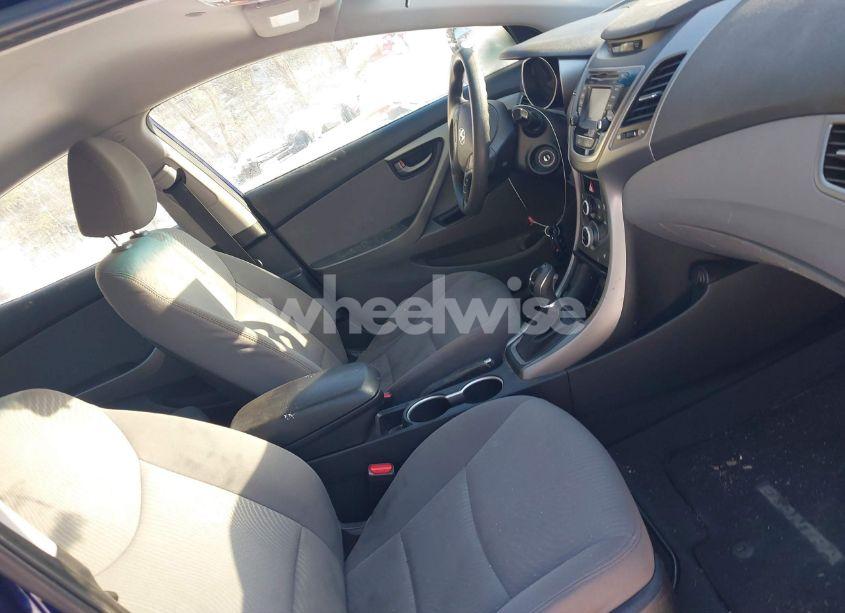 Photo 5 of 2014 Hyundai Elantra SE (VIN 5NPDH4AE0EH467344)