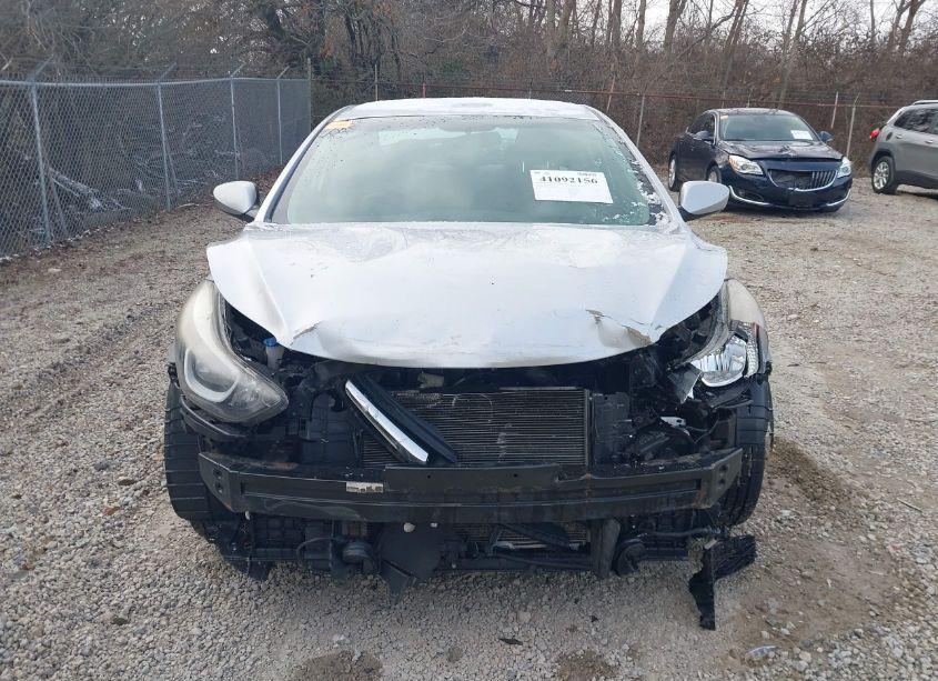 Photo 13 of 2014 Hyundai Elantra SE (VIN 5NPDH4AE0EH468980)