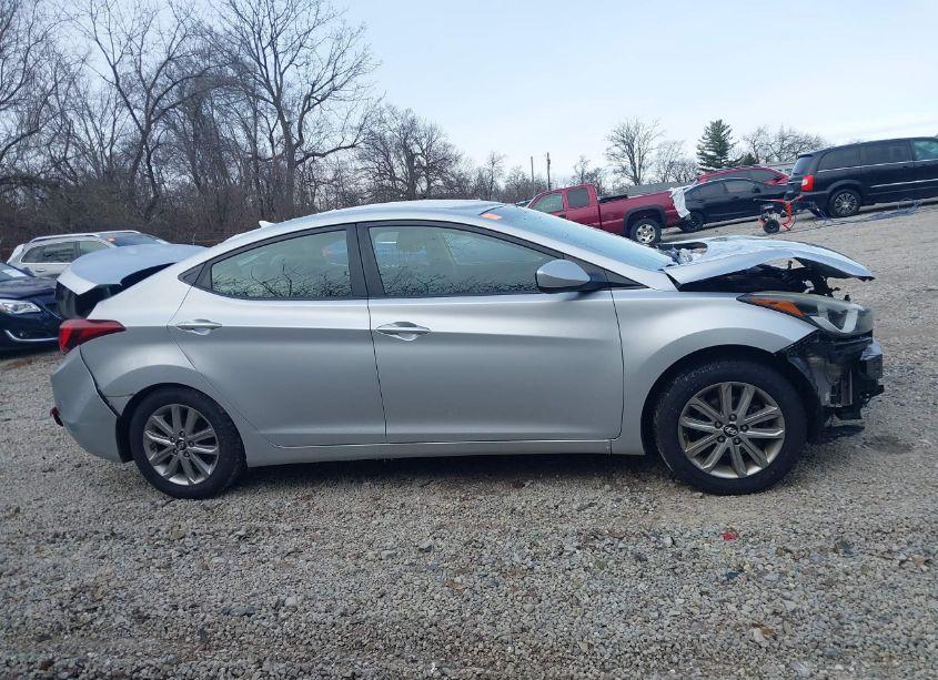 Photo 14 of 2014 Hyundai Elantra SE (VIN 5NPDH4AE0EH468980)