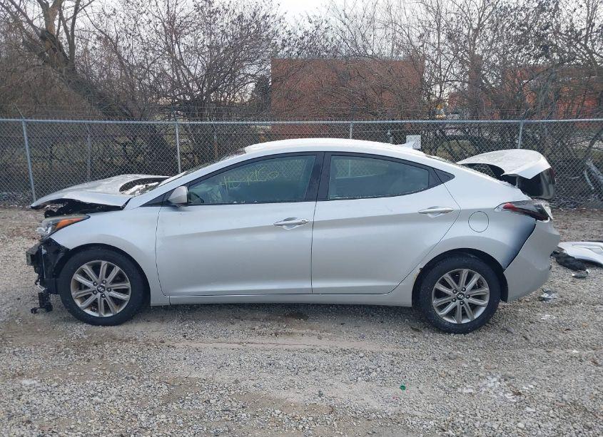 Photo 15 of 2014 Hyundai Elantra SE (VIN 5NPDH4AE0EH468980)