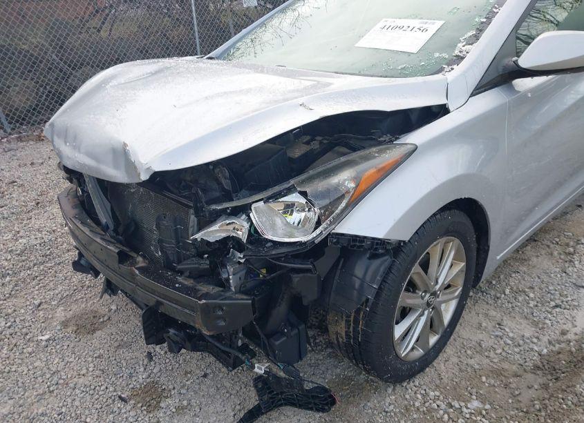 Photo 21 of 2014 Hyundai Elantra SE (VIN 5NPDH4AE0EH468980)