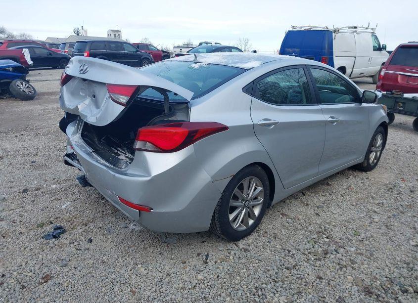 Photo 4 of 2014 Hyundai Elantra SE (VIN 5NPDH4AE0EH468980)