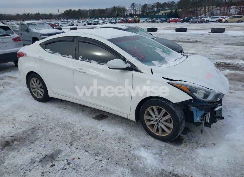 2014 Hyundai Elantra SE (VIN 5NPDH4AE0EH469918) main photo
