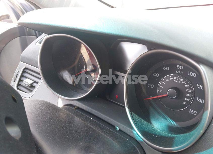 Photo 7 of 2014 Hyundai Elantra SE (VIN 5NPDH4AE0EH472379)