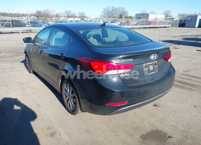 Photo 3 of 2014 Hyundai Elantra SE (VIN 5NPDH4AE0EH476741)