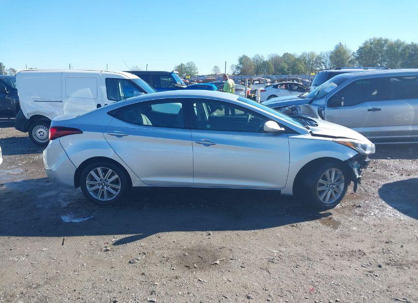 Photo 13 of 2014 Hyundai Elantra SE (VIN 5NPDH4AE0EH494138)