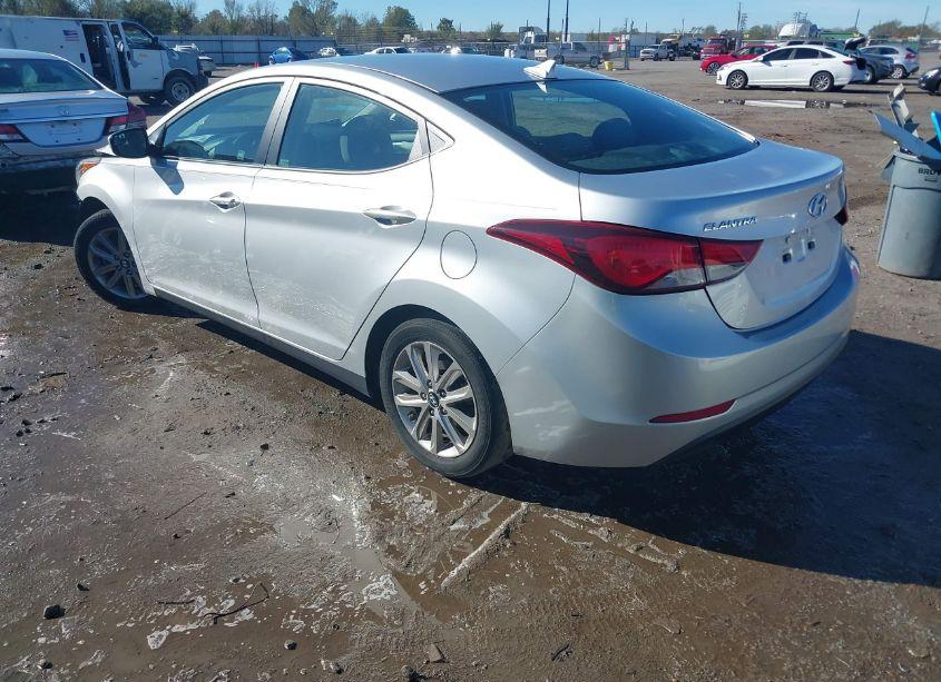 Photo 3 of 2014 Hyundai Elantra SE (VIN 5NPDH4AE0EH494138)