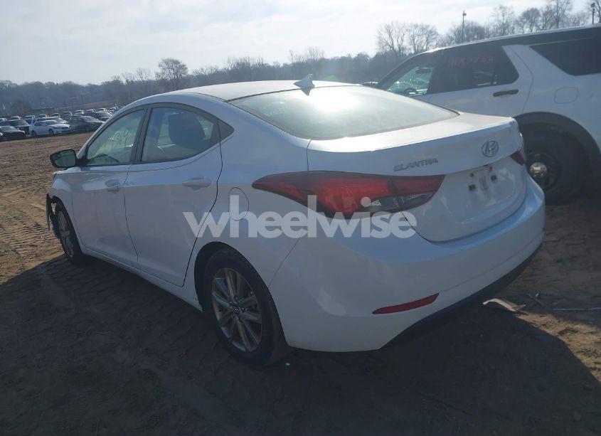 Photo 3 of 2014 Hyundai Elantra SE (VIN 5NPDH4AE0EH495029)