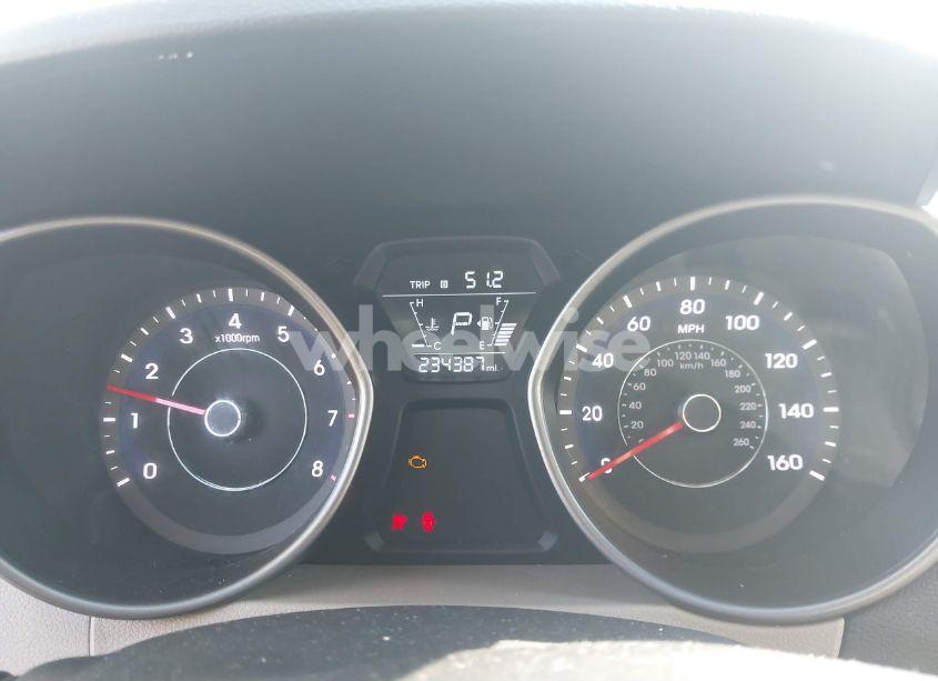 Photo 7 of 2014 Hyundai Elantra SE (VIN 5NPDH4AE0EH495029)