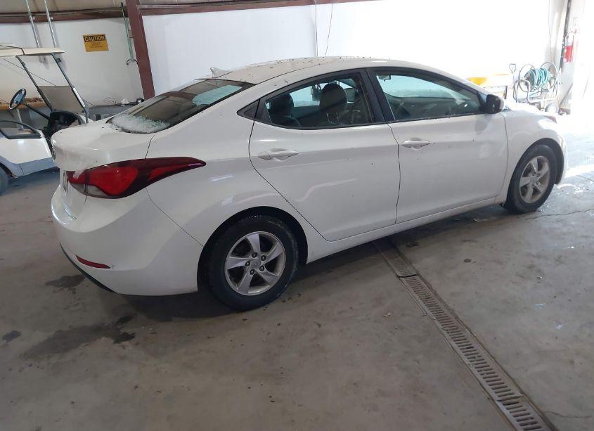 Photo 4 of 2014 Hyundai Elantra SE (VIN 5NPDH4AE0EH503419)