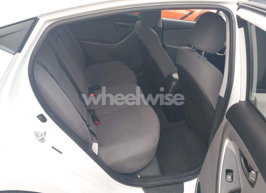 Photo 8 of 2014 Hyundai Elantra SE (VIN 5NPDH4AE0EH515716)