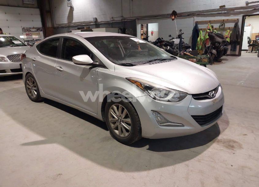 2014 Hyundai Elantra SE (VIN 5NPDH4AE0EH519717) main photo