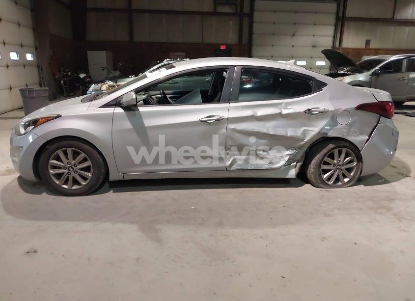Photo 14 of 2014 Hyundai Elantra SE (VIN 5NPDH4AE0EH519717)
