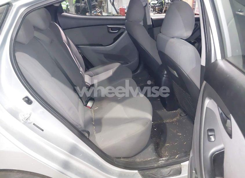 Photo 8 of 2014 Hyundai Elantra SE (VIN 5NPDH4AE0EH519717)