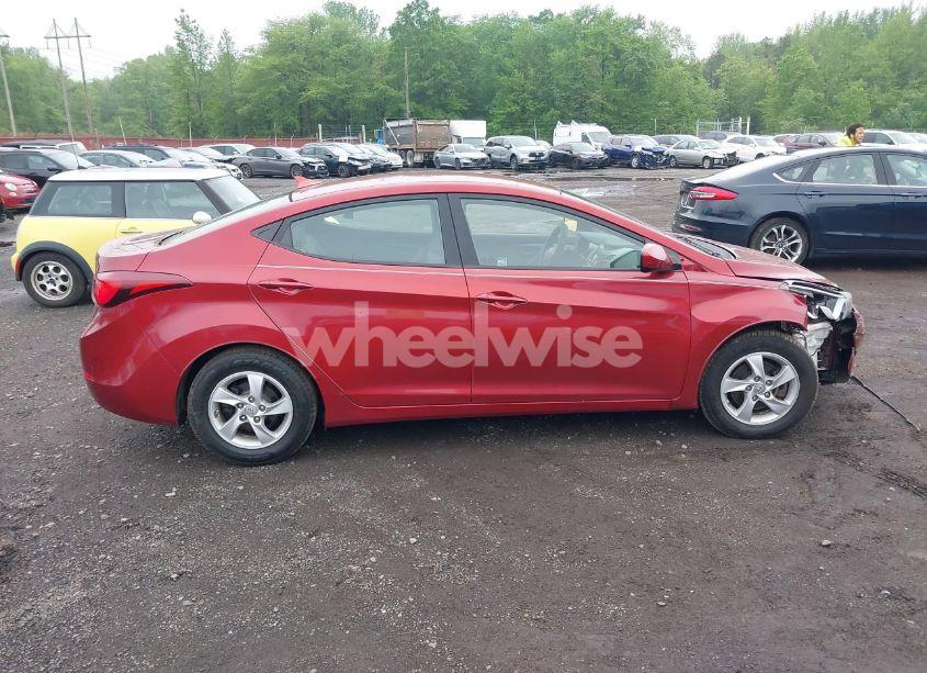 Photo 13 of 2014 Hyundai Elantra SE (VIN 5NPDH4AE0EH538817)
