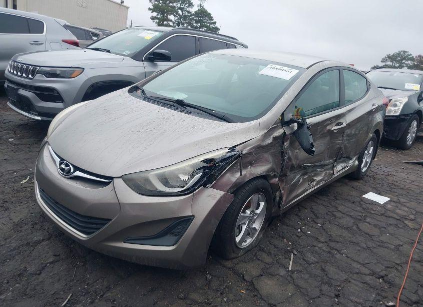 Photo 2 of 2014 Hyundai Elantra SE (VIN 5NPDH4AE0EH546805)