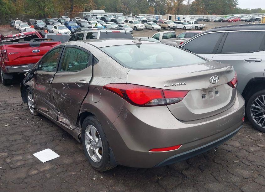 Photo 3 of 2014 Hyundai Elantra SE (VIN 5NPDH4AE0EH546805)