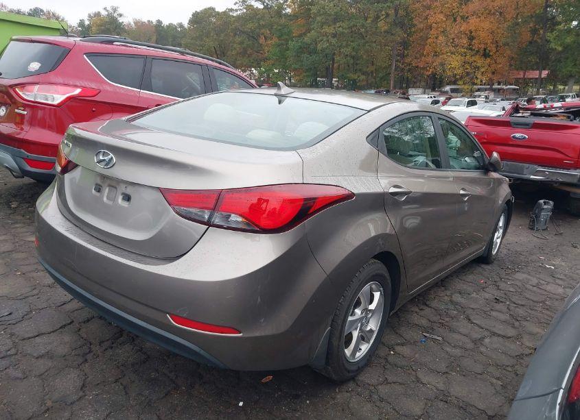 Photo 4 of 2014 Hyundai Elantra SE (VIN 5NPDH4AE0EH546805)