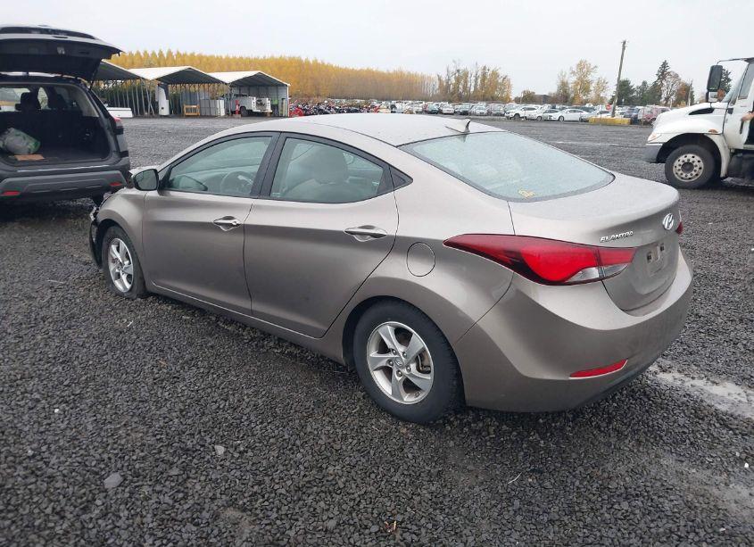 Photo 3 of 2015 Hyundai Elantra SE (VIN 5NPDH4AE0FH556798)