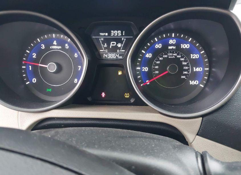 Photo 7 of 2015 Hyundai Elantra SE (VIN 5NPDH4AE0FH556798)