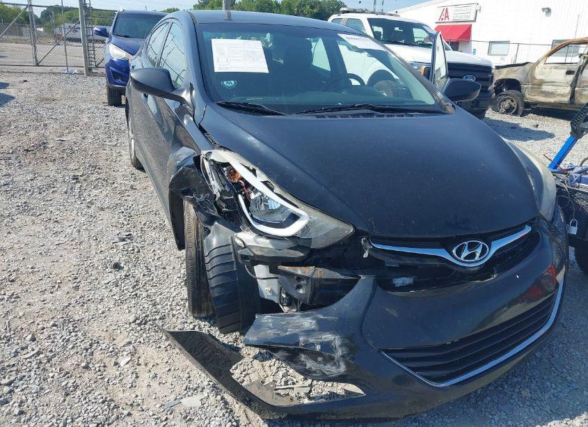 Photo 6 of 2015 Hyundai Elantra SE (VIN 5NPDH4AE0FH559121)