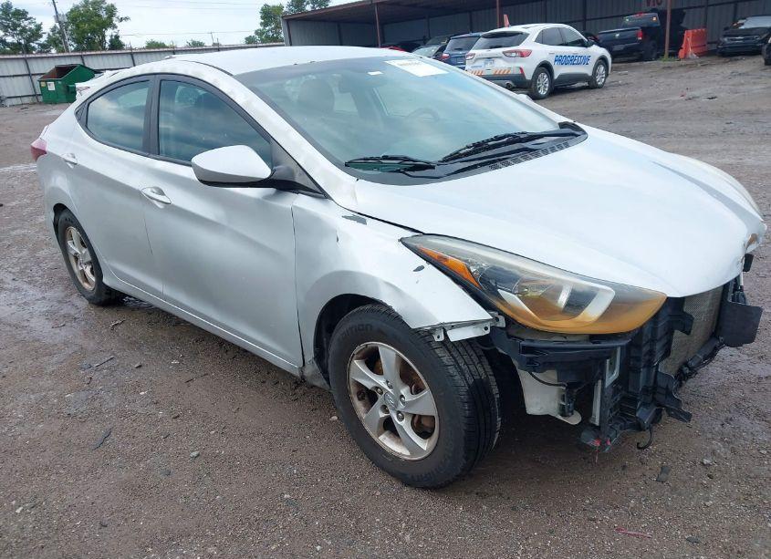2015 Hyundai Elantra SE (VIN 5NPDH4AE0FH564061) main photo
