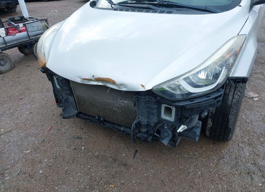 Photo 6 of 2015 Hyundai Elantra SE (VIN 5NPDH4AE0FH564061)