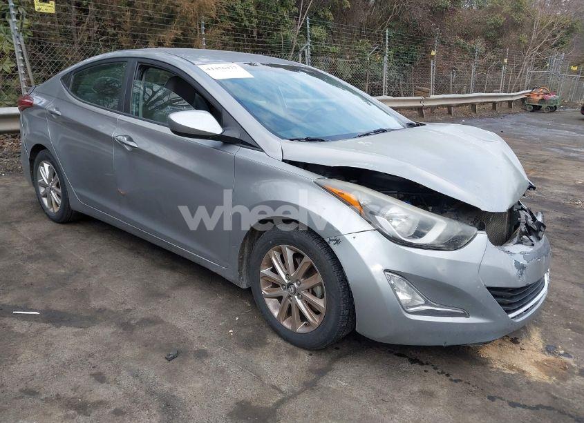 2015 Hyundai Elantra SE (VIN 5NPDH4AE0FH573133) main photo