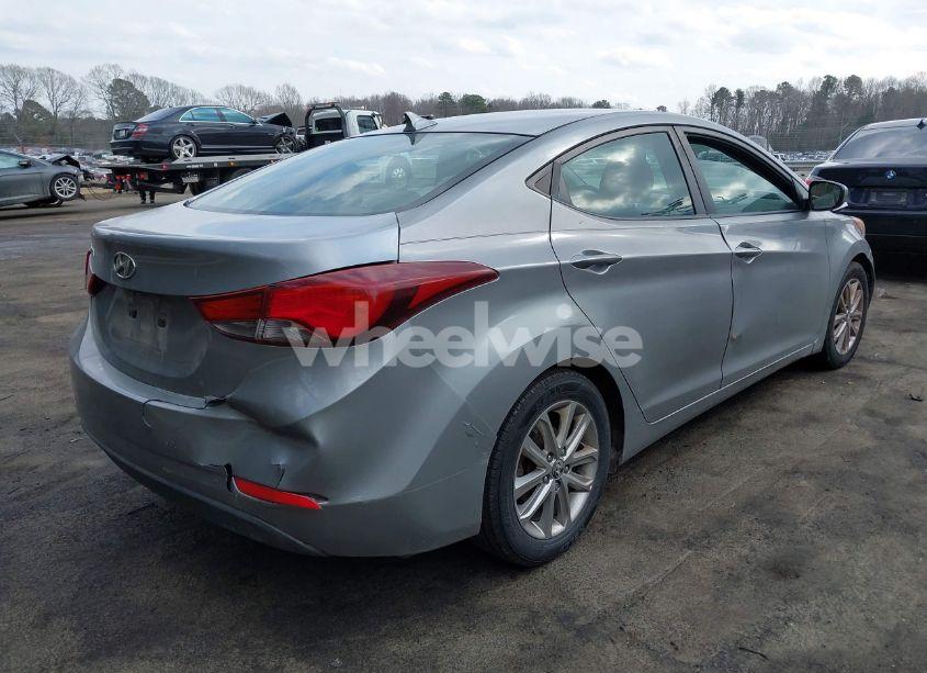 Photo 4 of 2015 Hyundai Elantra SE (VIN 5NPDH4AE0FH573133)
