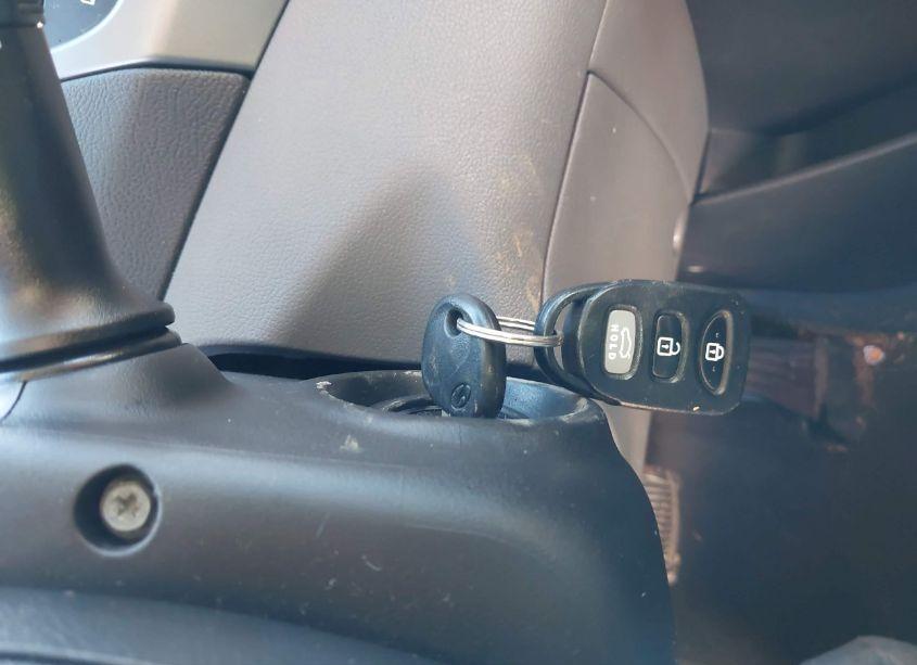 Photo 11 of 2015 Hyundai Elantra SE (VIN 5NPDH4AE0FH585038)