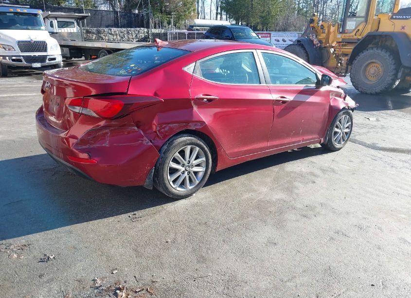 Photo 4 of 2015 Hyundai Elantra SE (VIN 5NPDH4AE0FH585038)