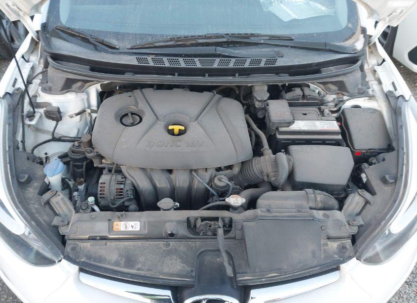 Photo 10 of 2015 Hyundai Elantra SE (VIN 5NPDH4AE0FH589185)