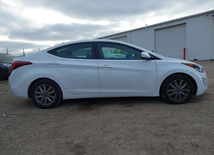Photo 12 of 2015 Hyundai Elantra SE (VIN 5NPDH4AE0FH589185)