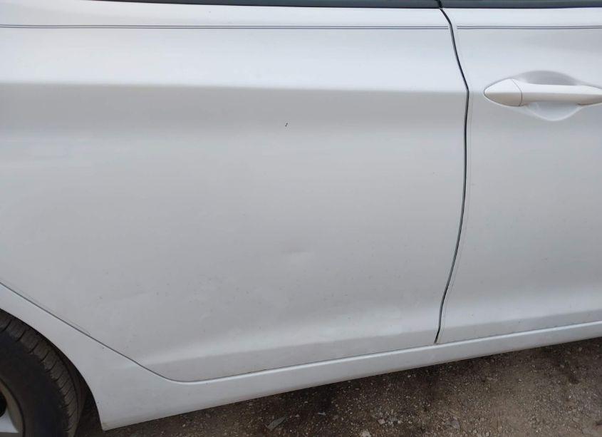 Photo 19 of 2015 Hyundai Elantra SE (VIN 5NPDH4AE0FH589185)