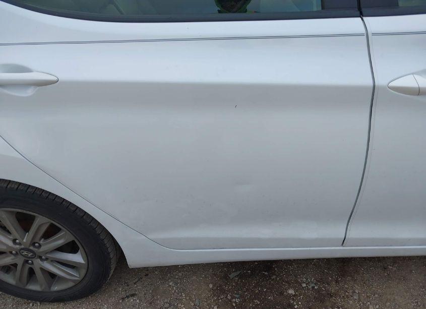 Photo 6 of 2015 Hyundai Elantra SE (VIN 5NPDH4AE0FH589185)