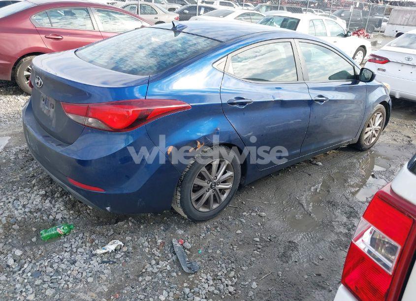 Photo 4 of 2015 Hyundai Elantra SE (VIN 5NPDH4AE0FH598713)