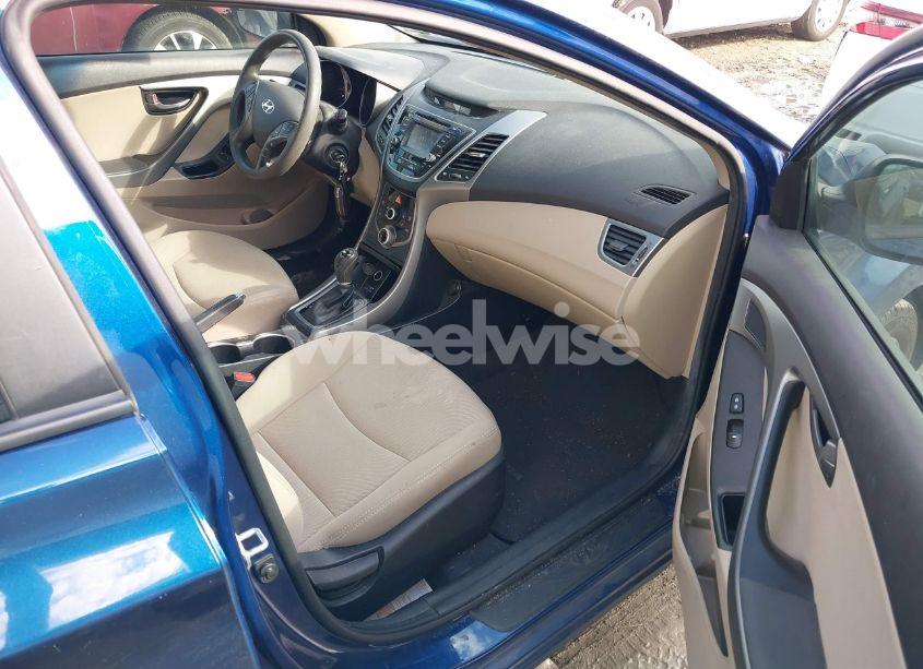 Photo 5 of 2015 Hyundai Elantra SE (VIN 5NPDH4AE0FH598713)