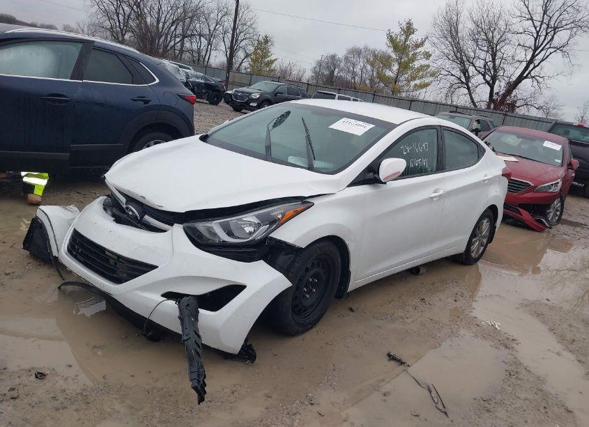 Photo 2 of 2015 Hyundai Elantra SE (VIN 5NPDH4AE0FH604641)
