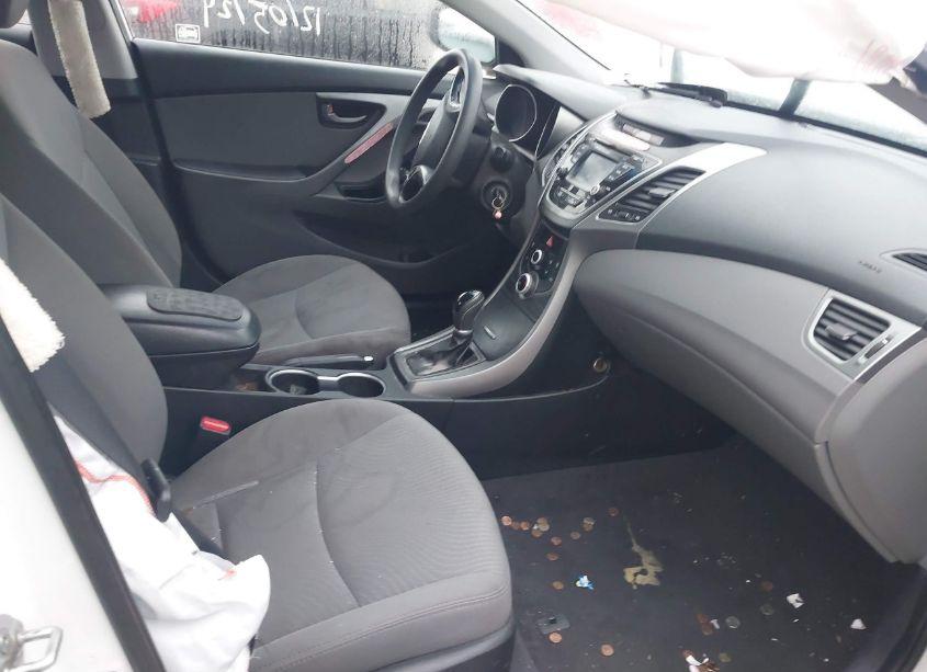 Photo 5 of 2015 Hyundai Elantra SE (VIN 5NPDH4AE0FH604641)