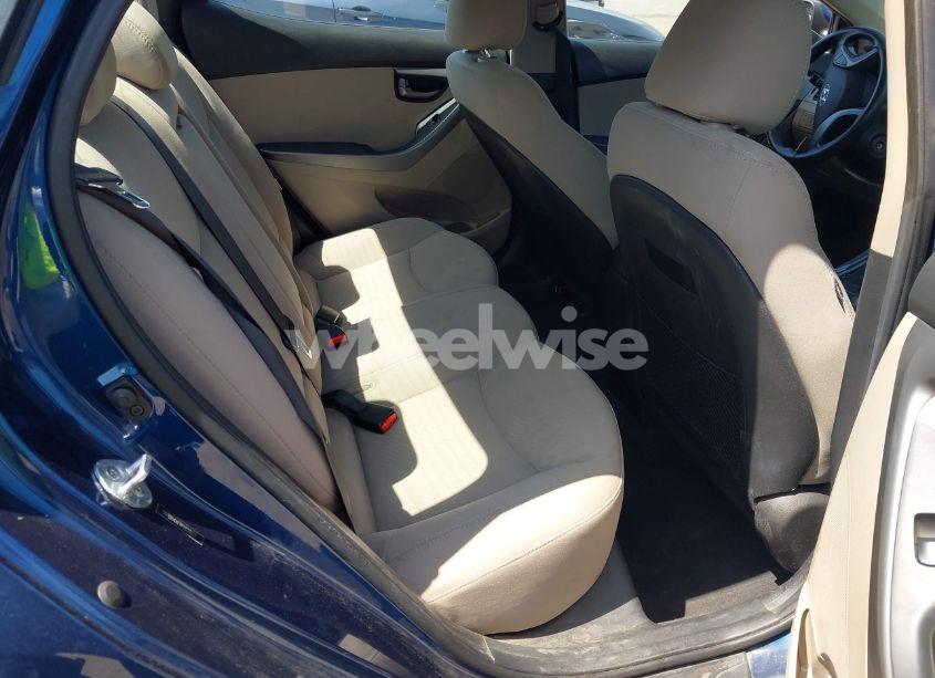 Photo 8 of 2015 Hyundai Elantra SE (VIN 5NPDH4AE0FH628101)