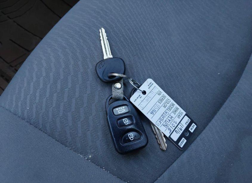 Photo 11 of 2015 Hyundai Elantra SE (VIN 5NPDH4AE0FH648722)