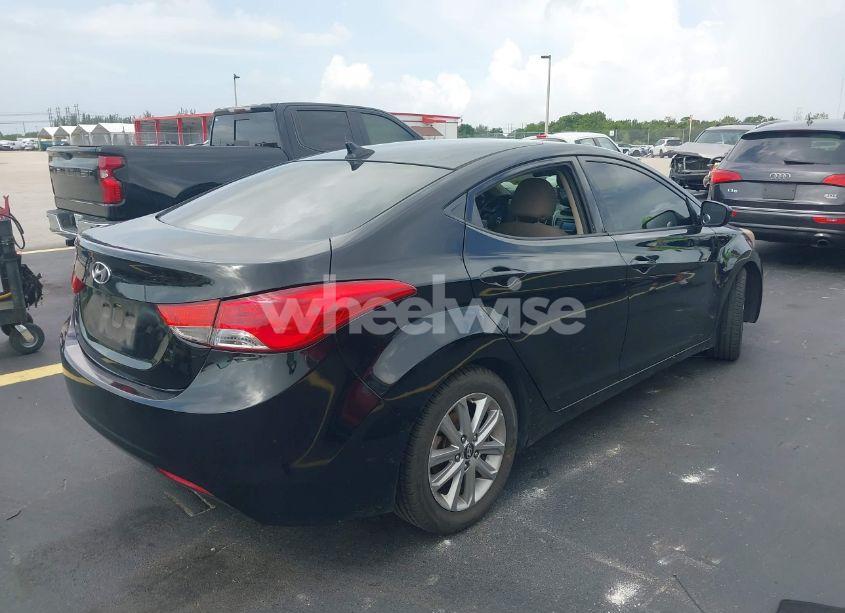 Photo 4 of 2016 Hyundai Elantra SE (VIN 5NPDH4AE0GH654733)