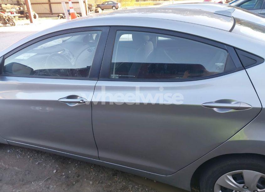 Photo 15 of 2016 Hyundai Elantra SE (VIN 5NPDH4AE0GH662928)