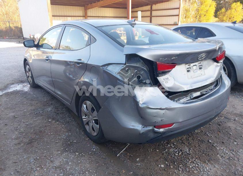 Photo 3 of 2016 Hyundai Elantra SE (VIN 5NPDH4AE0GH662928)