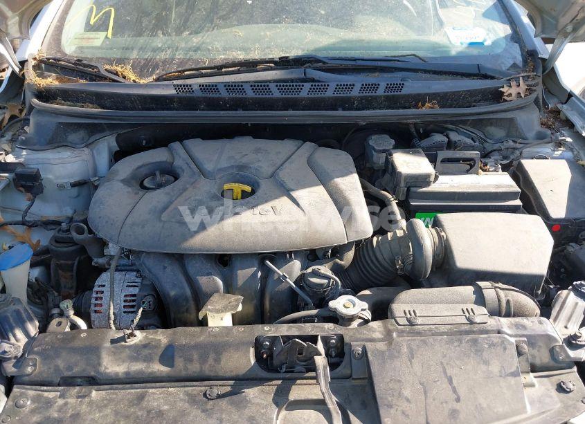 Photo 10 of 2016 Hyundai Elantra SE (VIN 5NPDH4AE0GH675873)