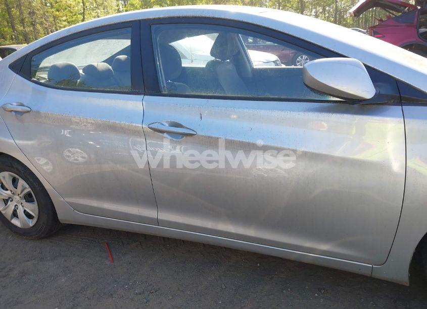 Photo 13 of 2016 Hyundai Elantra SE (VIN 5NPDH4AE0GH675873)